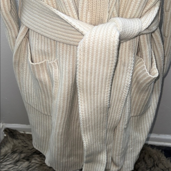 Joseph Cream Ribbed Belted Pea Coat - Picture 5 of 12